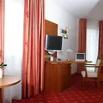 Zur Pfalz Hotel 3*