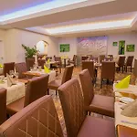 Zur Pfalz Otel 3*
