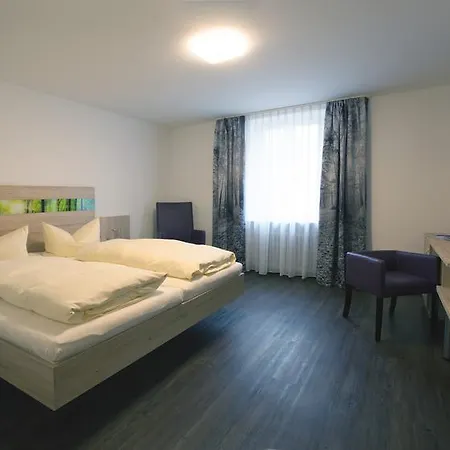 Hotell Zur Pfalz Kandel