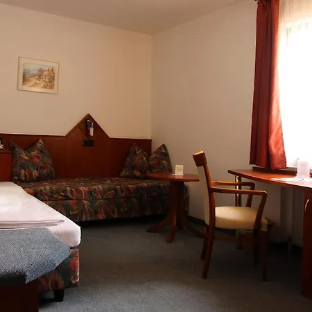Zur Pfalz Hotel Kandel