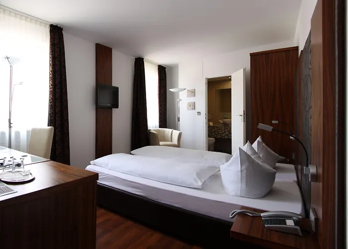 Hotell Zur Pfalz Kandel